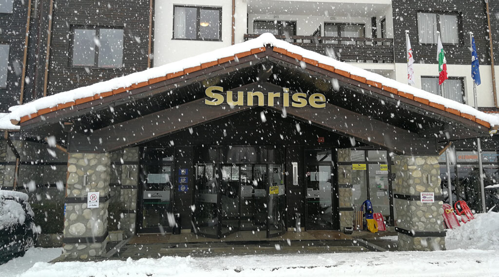 sunrise-exterior-bansko