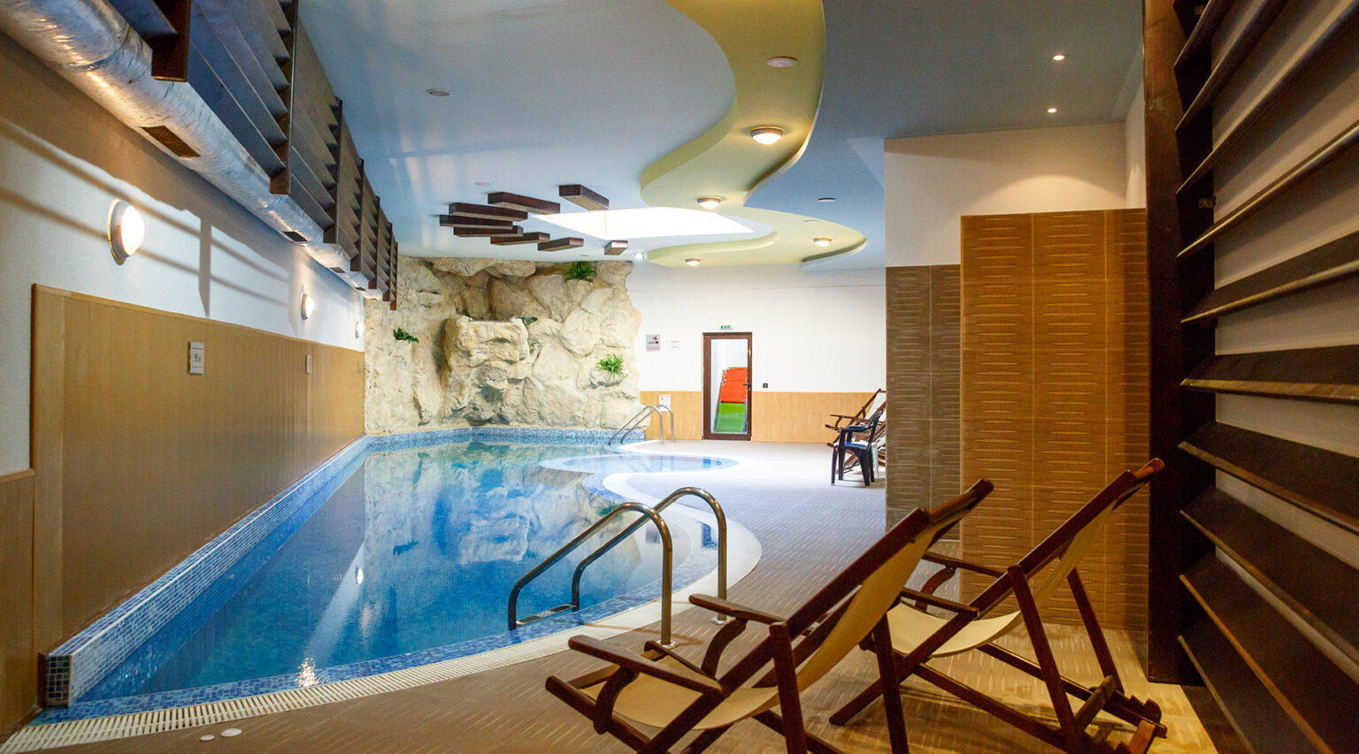 sunrise_indoor_pool