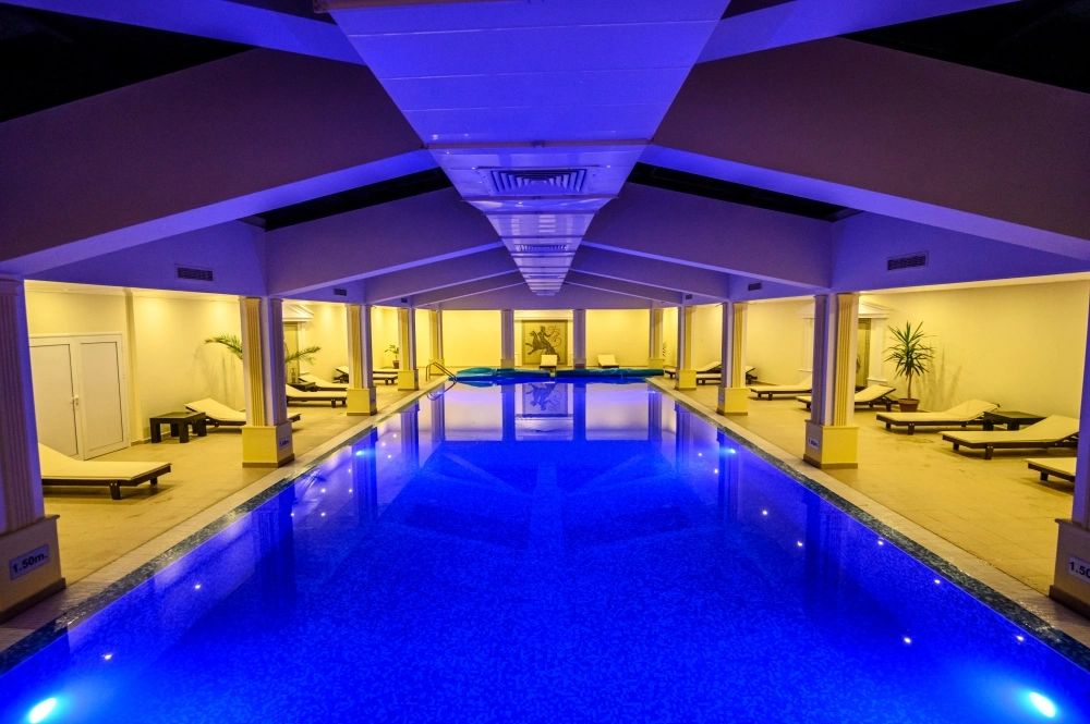 parklands-hotel-bansko-inside-pool